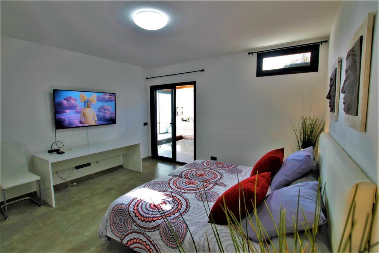 Holiday House And Spa Lanzarote Villa Tías Екстериор снимка