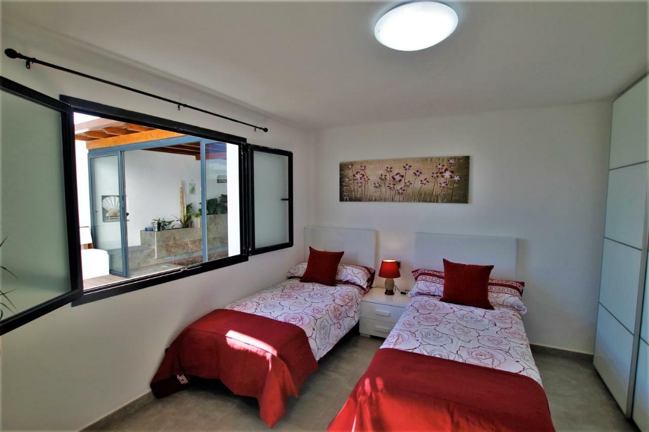 Holiday House And Spa Lanzarote Villa Tías Екстериор снимка